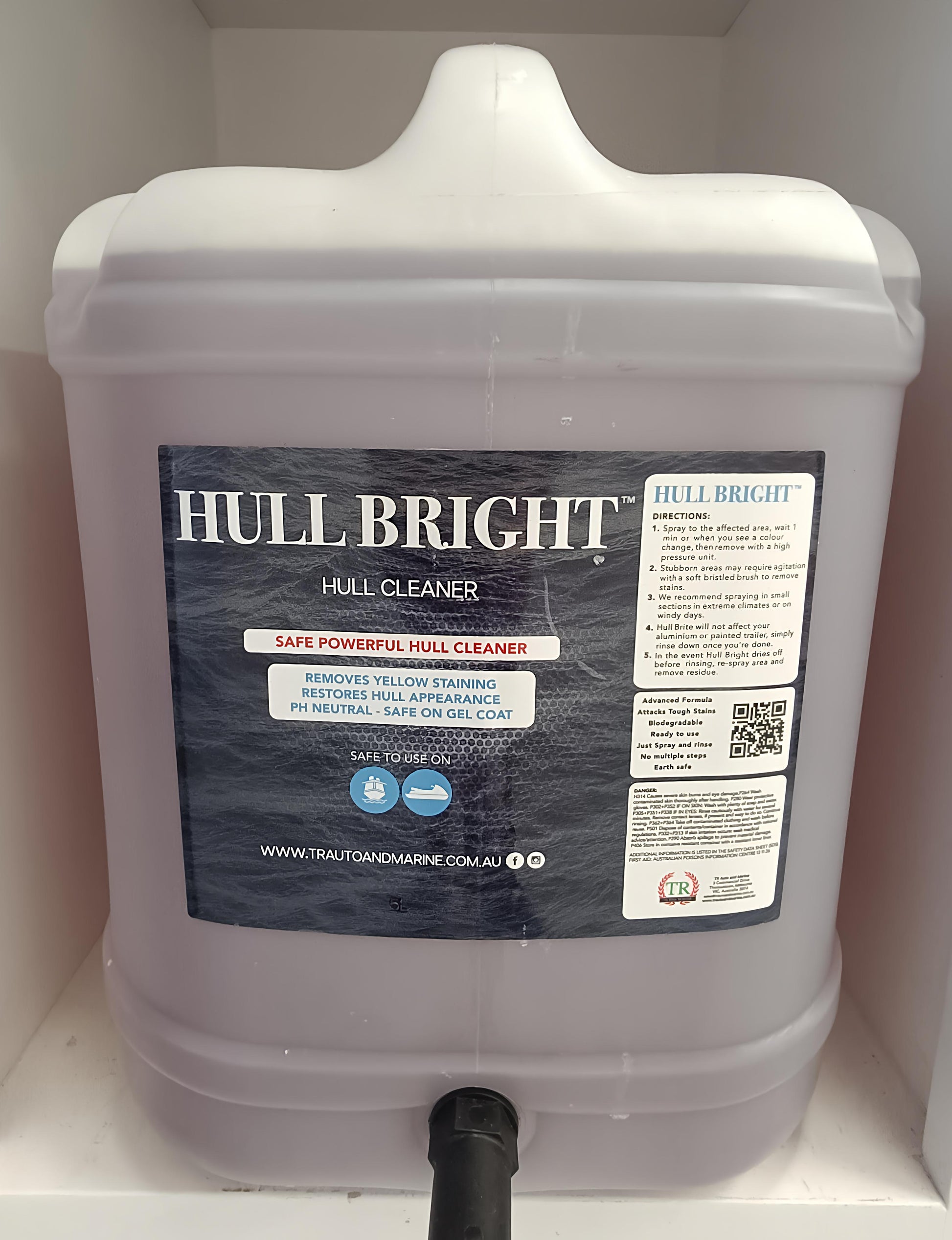 20ltrs of HULL BRIGHT HULL CLEANER STAIN REMOVER